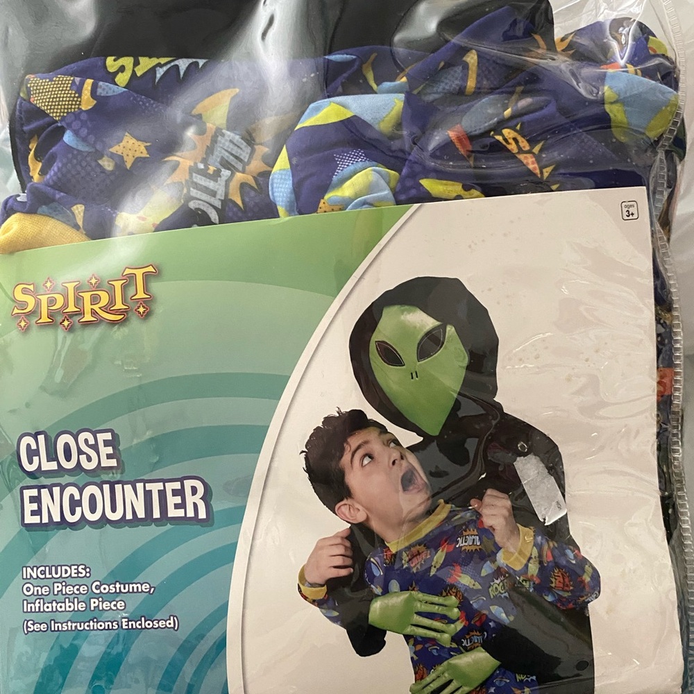 Spirit Halloween Close Encounter Kids Costume